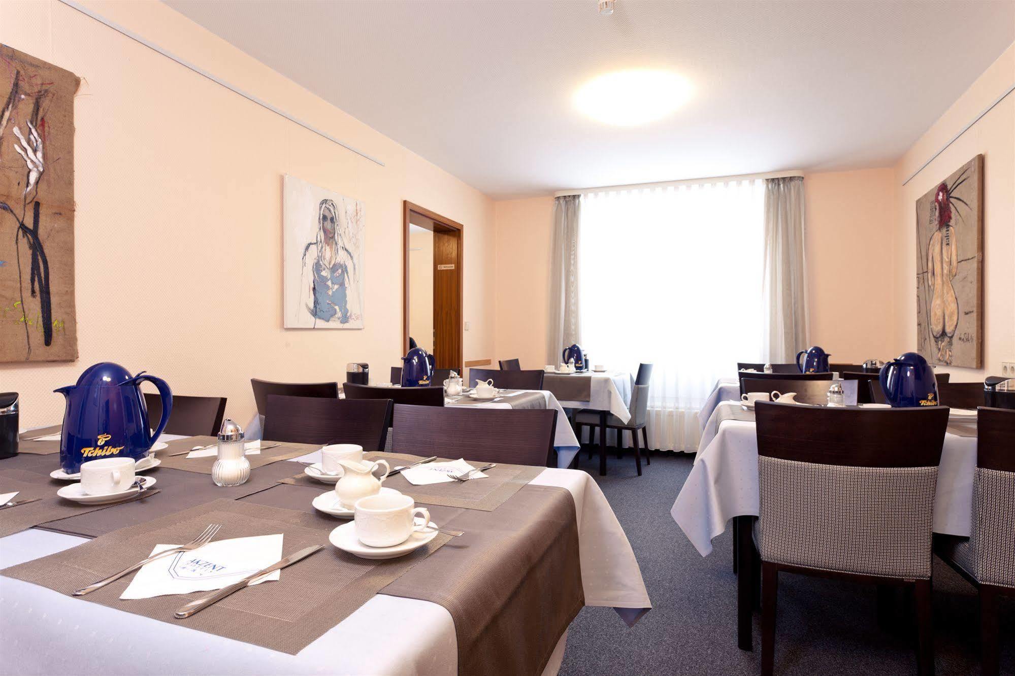 Akzent Hotel Torgauer Hof Sindelfingen Esterno foto